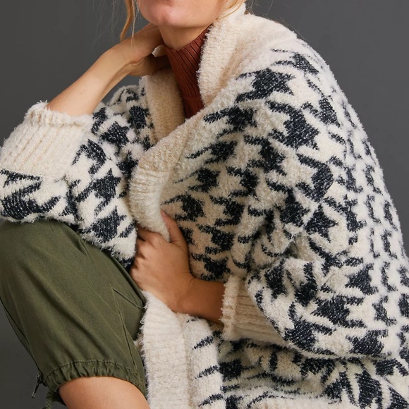 Anthropologoe Houndstooth Shawl Cardigan - Picture 7 of 7